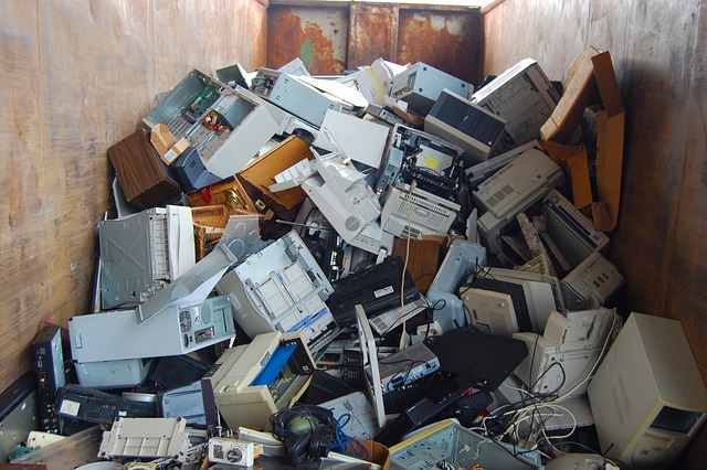 Elektronikschrott recyceln: Nachhaltige Entsorgung
